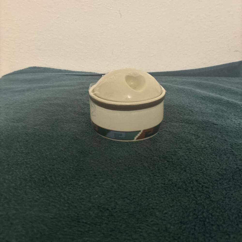 Mikasa Intaglio Santa Fe Sugar Bowl with Lid CAC24 Southwest Retired